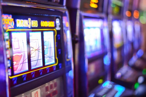 qq333bet slot deposit interface with payment method selection